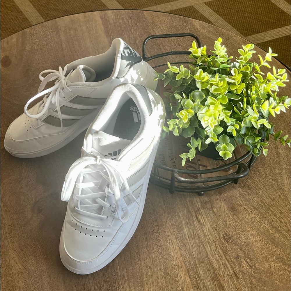 Adidas Men’s Courtblock Sneakers